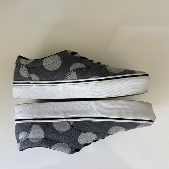 Platform vans - Picture 4 of 5